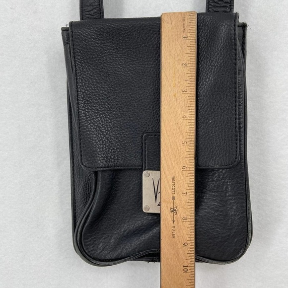 V2 Quo Vadis Pebbled Leather Crossbody Organizer Handbag Made in India Black - Picture 11 of 13